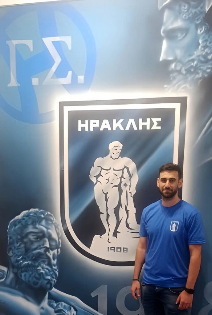 Χάντμπολ: Ανανέωσε ο Νίκος Παπαδόπουλος